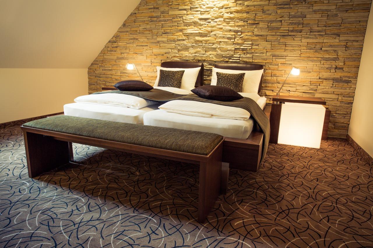 Hotel Glutschaufel Eschenbach in der Oberpfalz Rum bild